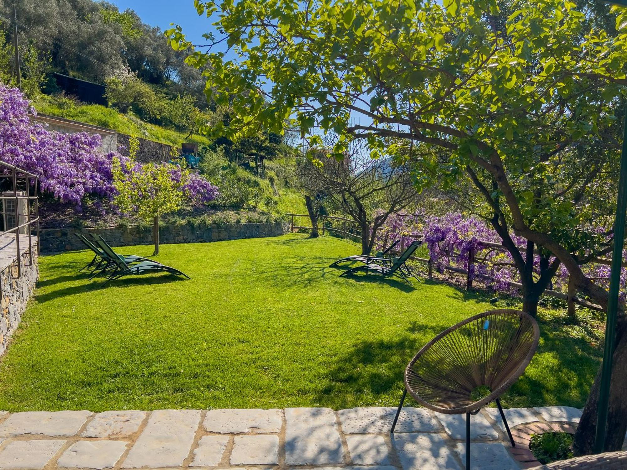 La Casa Dei Glicini Apartment Levanto Bagian luar foto